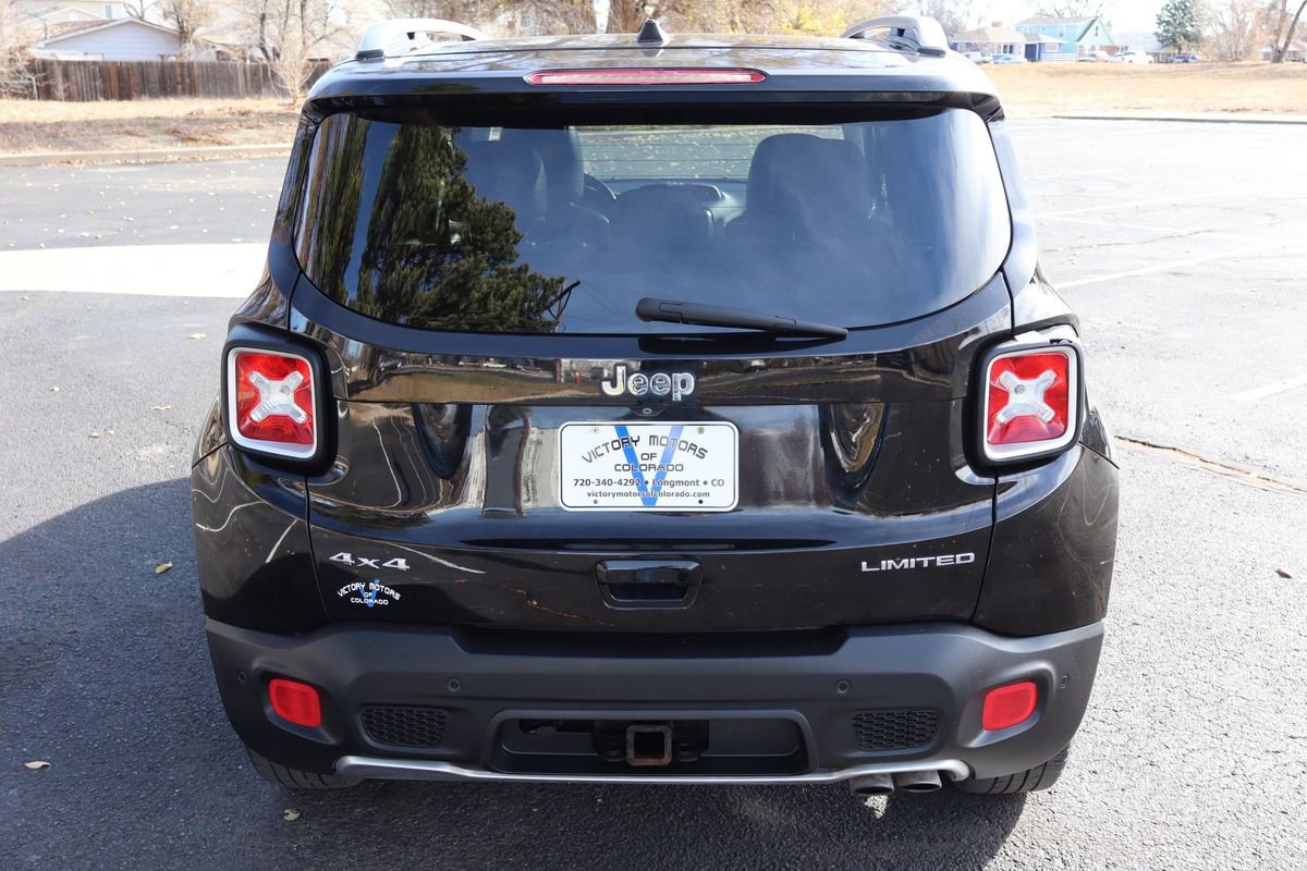 Used 2018 Jeep Renegade Limited w/ UConnect 8.4 Nav Group AWD/4WD image 6