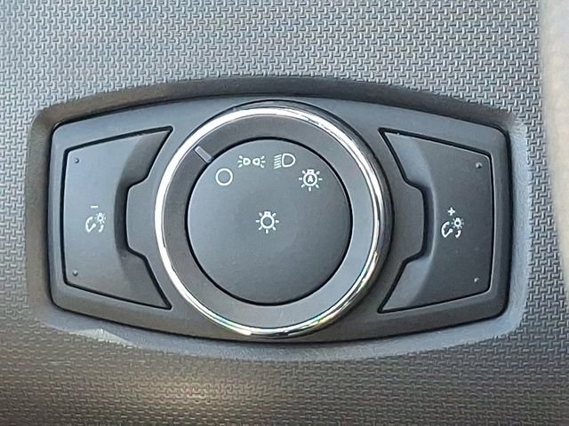 Used 2023 Ford F650 2WD Regular Cab Super Duty image 28