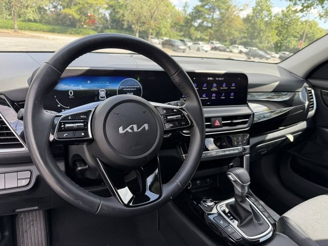 Certified 2025 Kia Seltos X-Line AWD/4WD image 14