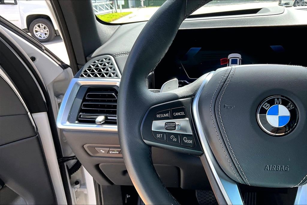 Used 2026 BMW X5 sDrive40i image 24