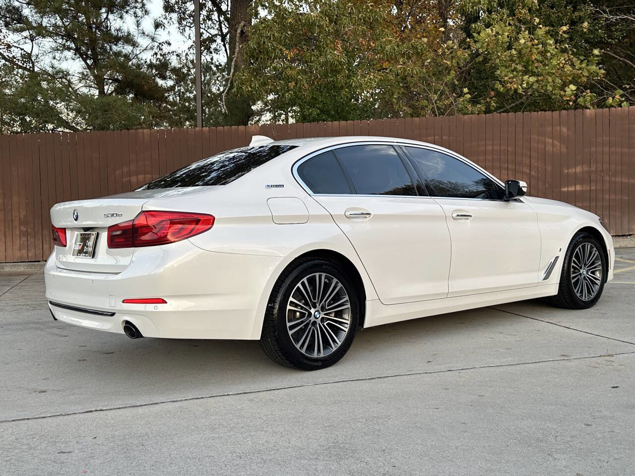 Used 2018 BMW 530e 530e iPerformance 4dr Sedan RWD image 14