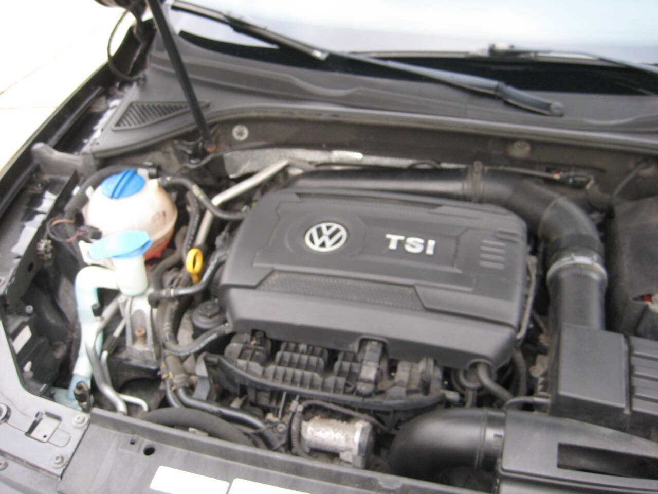 Used 2015 Volkswagen Passat 1.8T Limited Edition FWD image 26