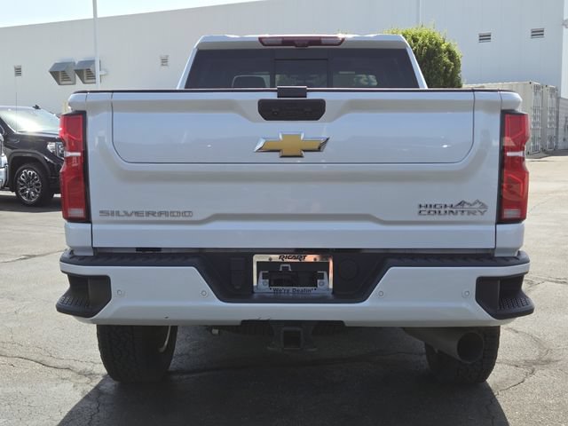 Used 2025 Chevrolet Silverado 2500 High Country w/ High Country Premium Package AWD/4WD image 18