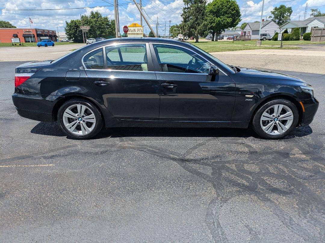 Used 2009 BMW 528i xDrive Sedan AWD/4WD image 6