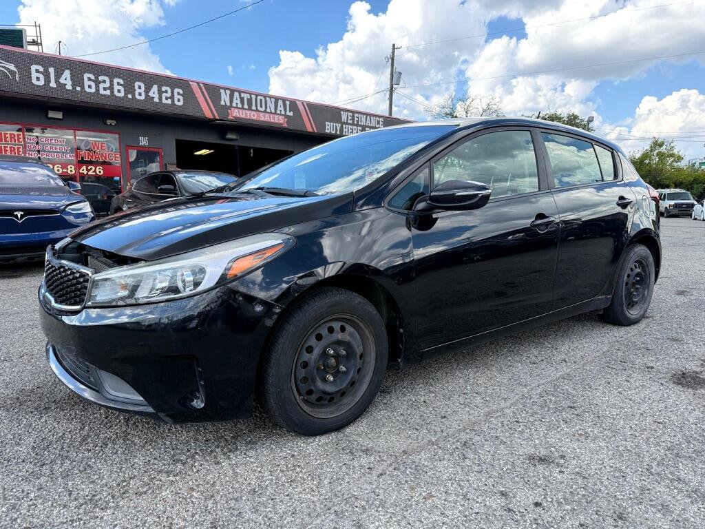Used 2017 Kia Forte LX image 1