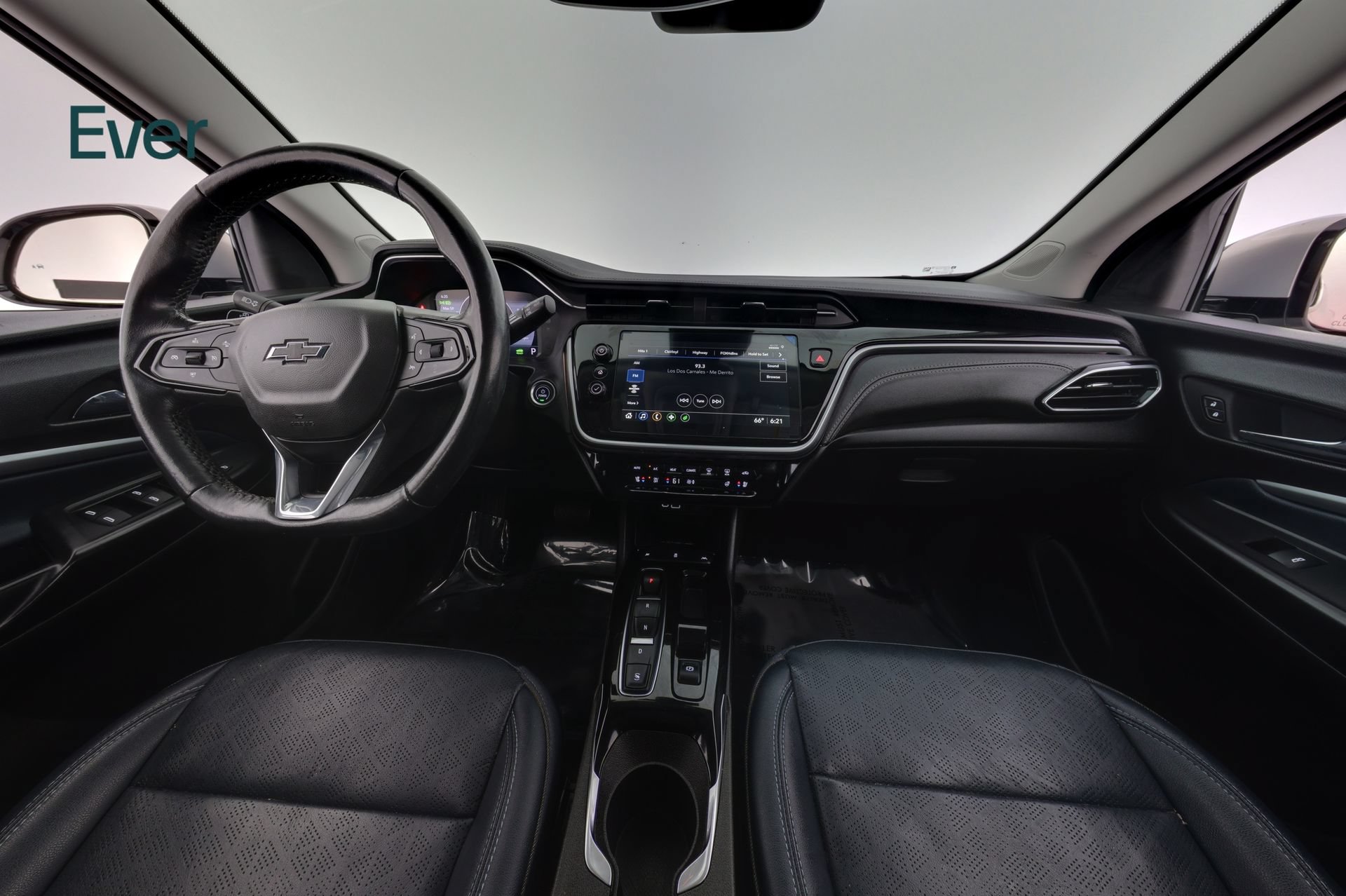 Used 2023 Chevrolet Bolt EUV LT w/ Convenience Package FWD image 7