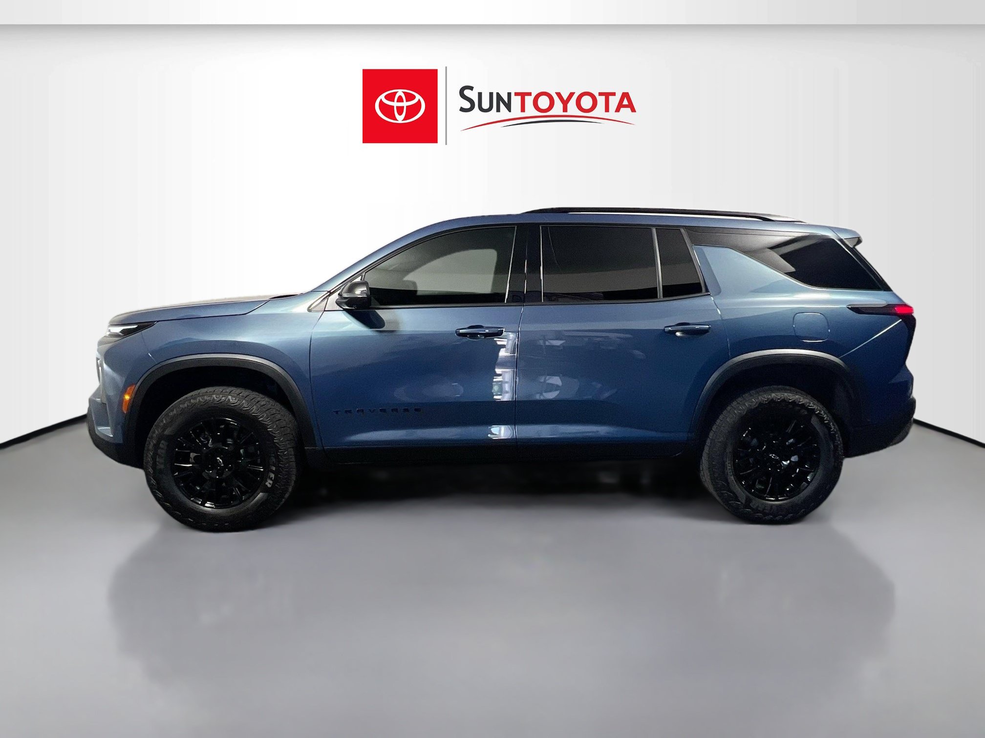 Used 2025 Chevrolet Traverse Z71 w/ Enhanced Driving Package AWD/4WD image 7