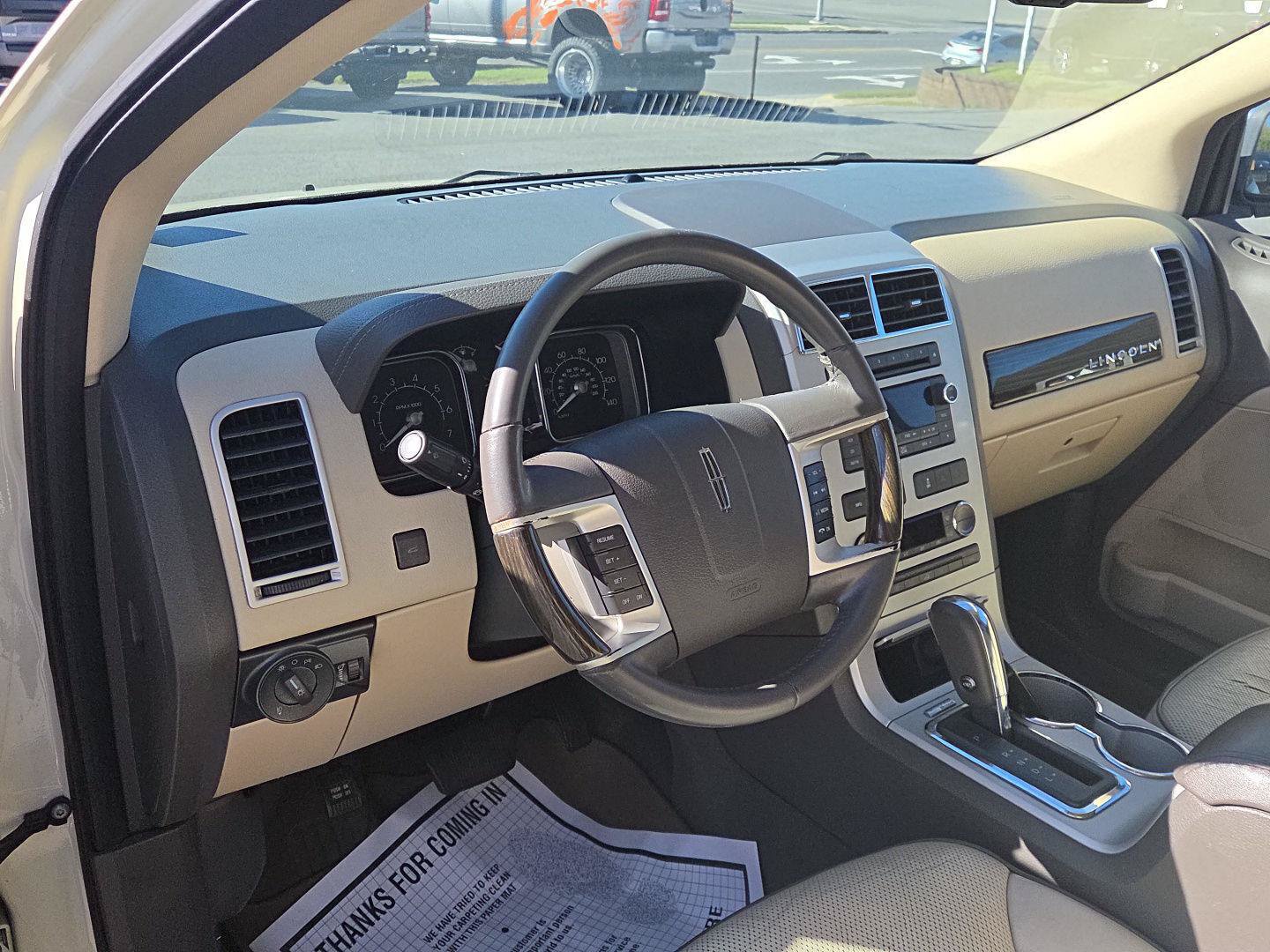 Used 2008 Lincoln MKX AWD image 10