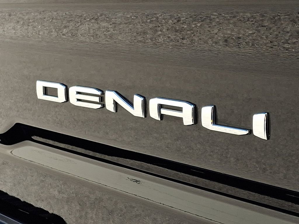 Used 2022 GMC Sierra 2500 Denali w/ Technology Package AWD/4WD image 31