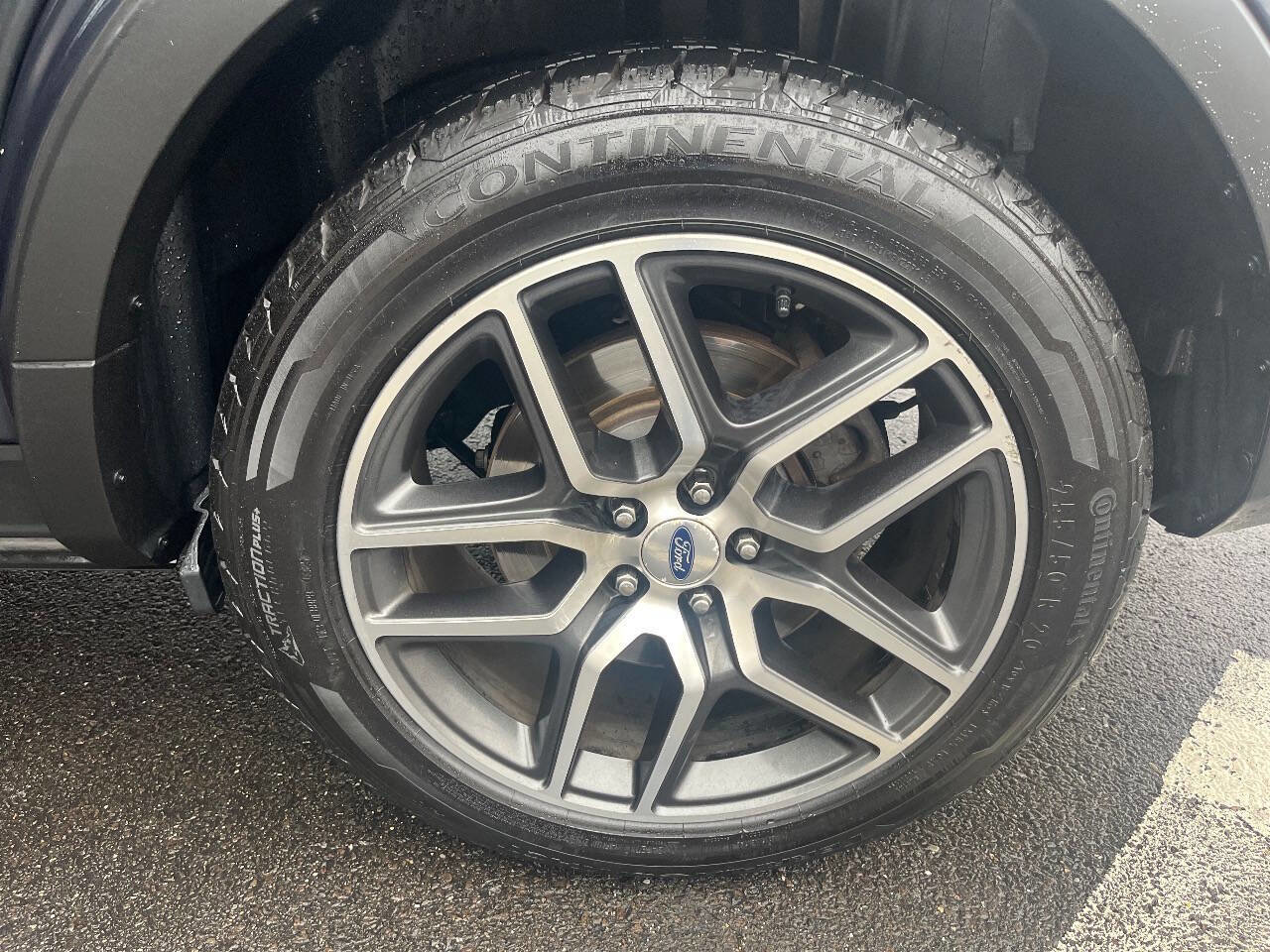 Used 2017 Ford Explorer Sport w/ Equipment Group 401A image 15