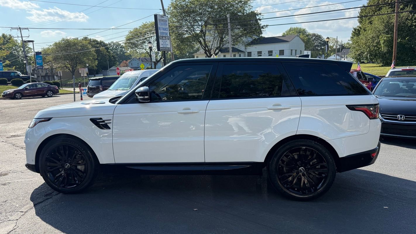 Used 2020 Land Rover Range Rover Sport HSE image 2