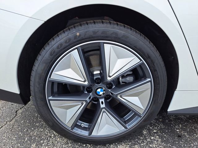 New 2025 BMW i4 xDrive40i w/ Premium Package image 3