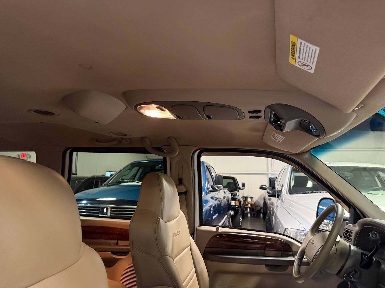 Used 2001 Ford Excursion Limited RWD image 50