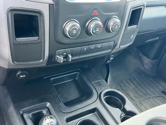 Used 2016 RAM 2500 Tradesman w/ Chrome Appearance Group AWD/4WD image 17