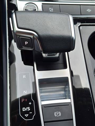 Used 2022 Audi Q7 2.0T Premium Plus w/ Premium Plus Package AWD/4WD image 12