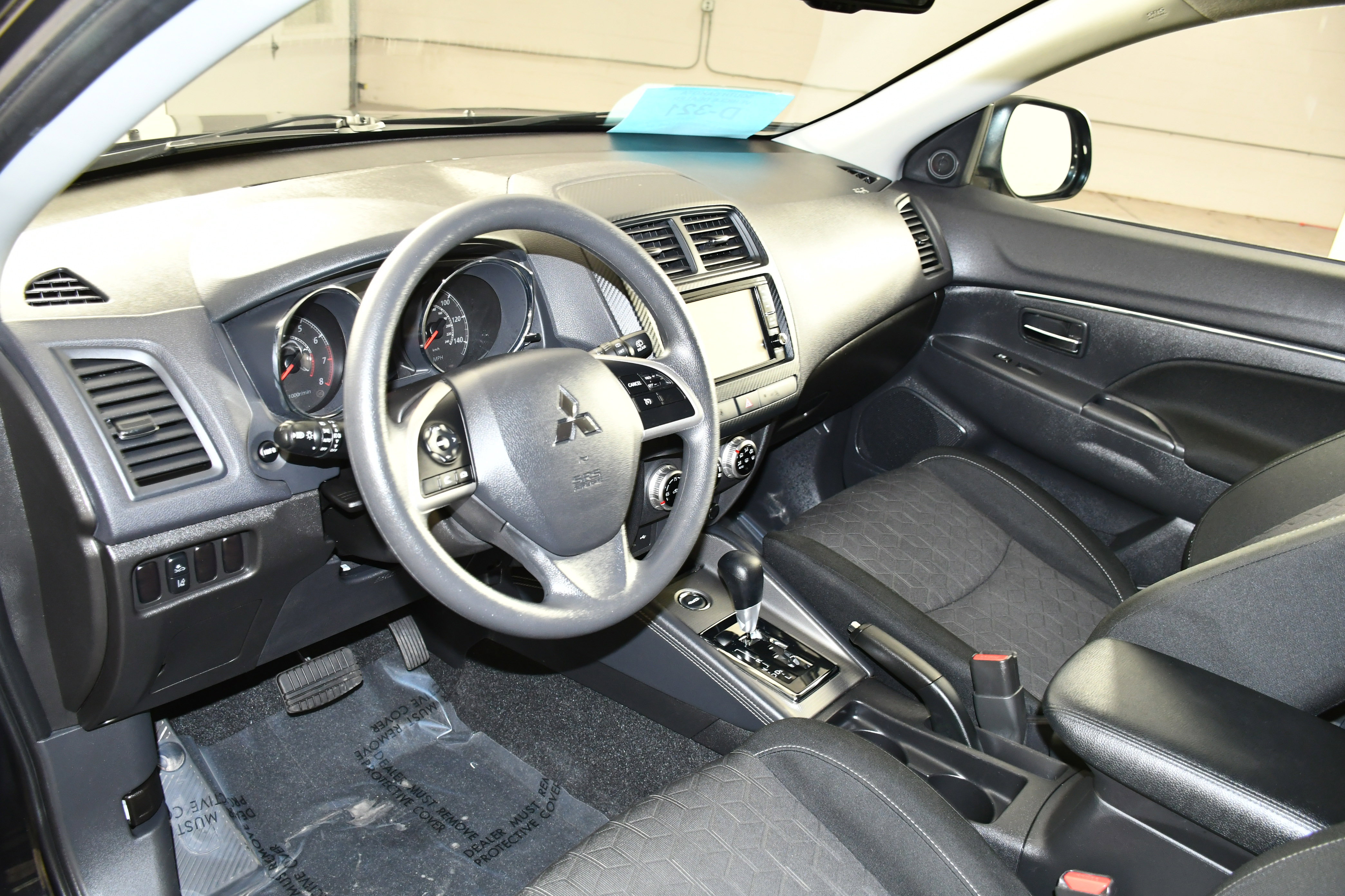 Used 2025 Mitsubishi Outlander Sport ES AWD/4WD image 2