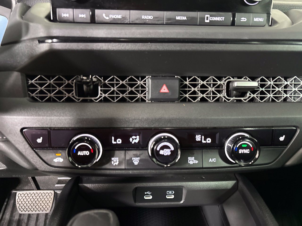 Used 2025 Honda Accord SE image 19