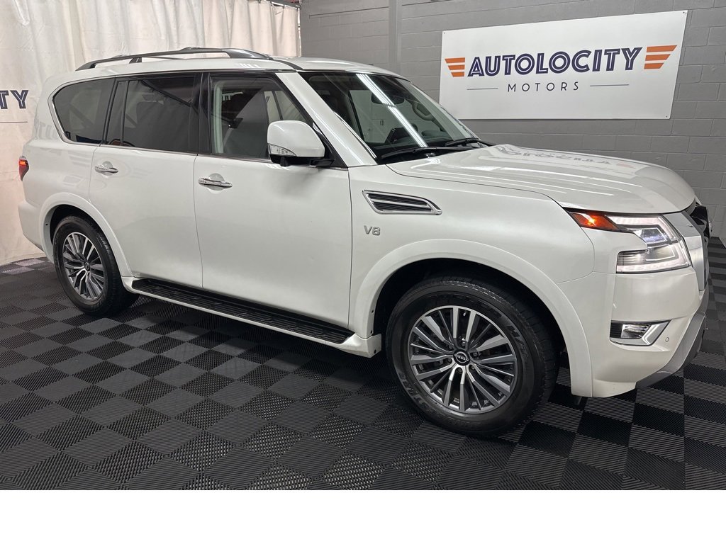 Used 2022 Nissan Armada SL w/ Captain's Chairs Package image 2