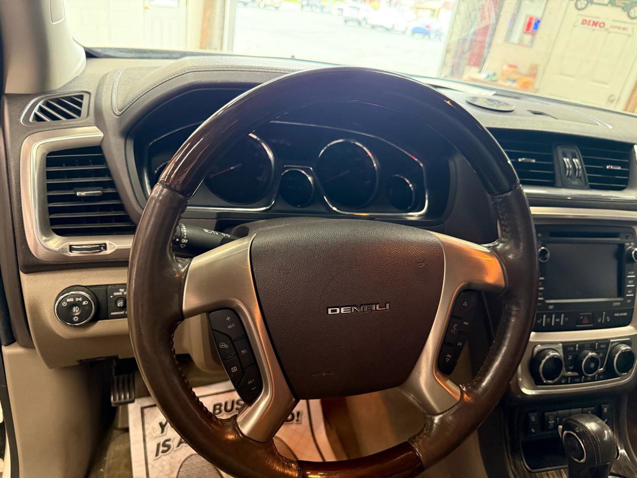 Used 2015 GMC Acadia Denali image 13