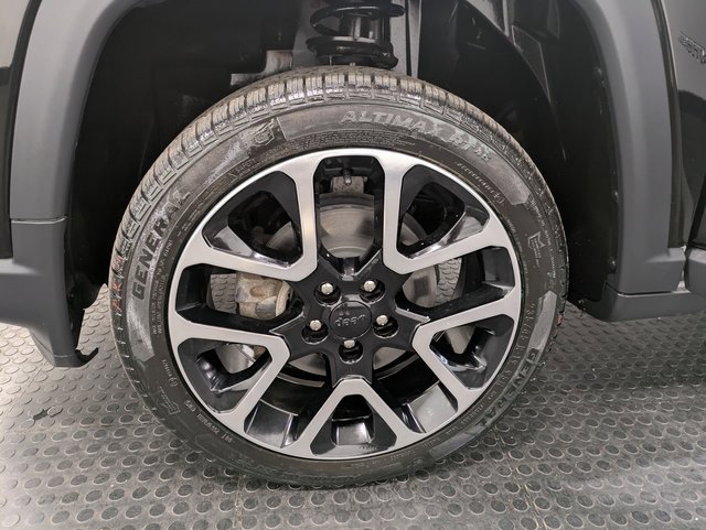 Used 2018 Jeep Compass Limited w/ Navigation Group image 7