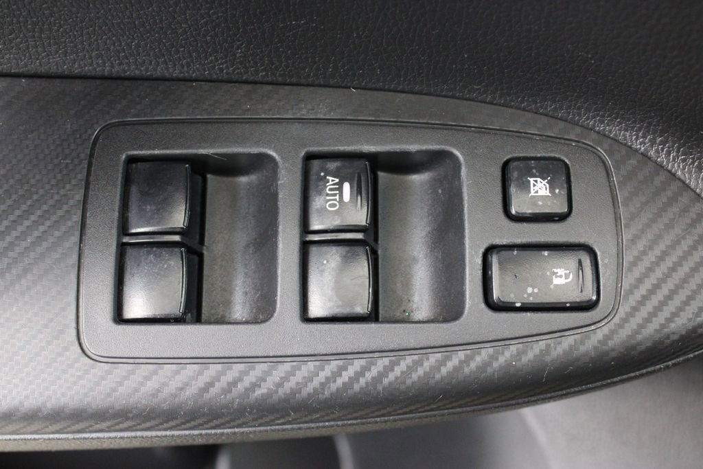 Used 2020 Mitsubishi Eclipse Cross ES FWD image 16