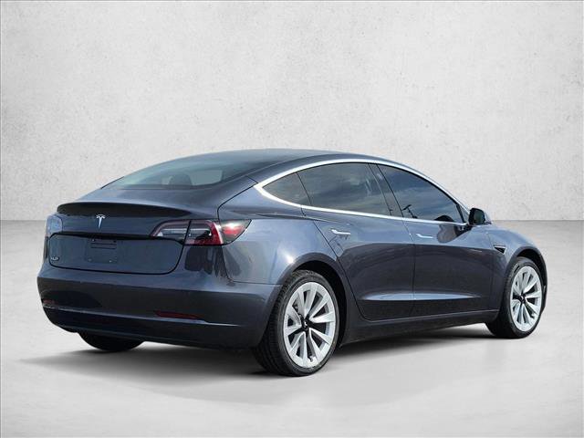 Used 2018 Tesla Model 3 Mid Range image 4