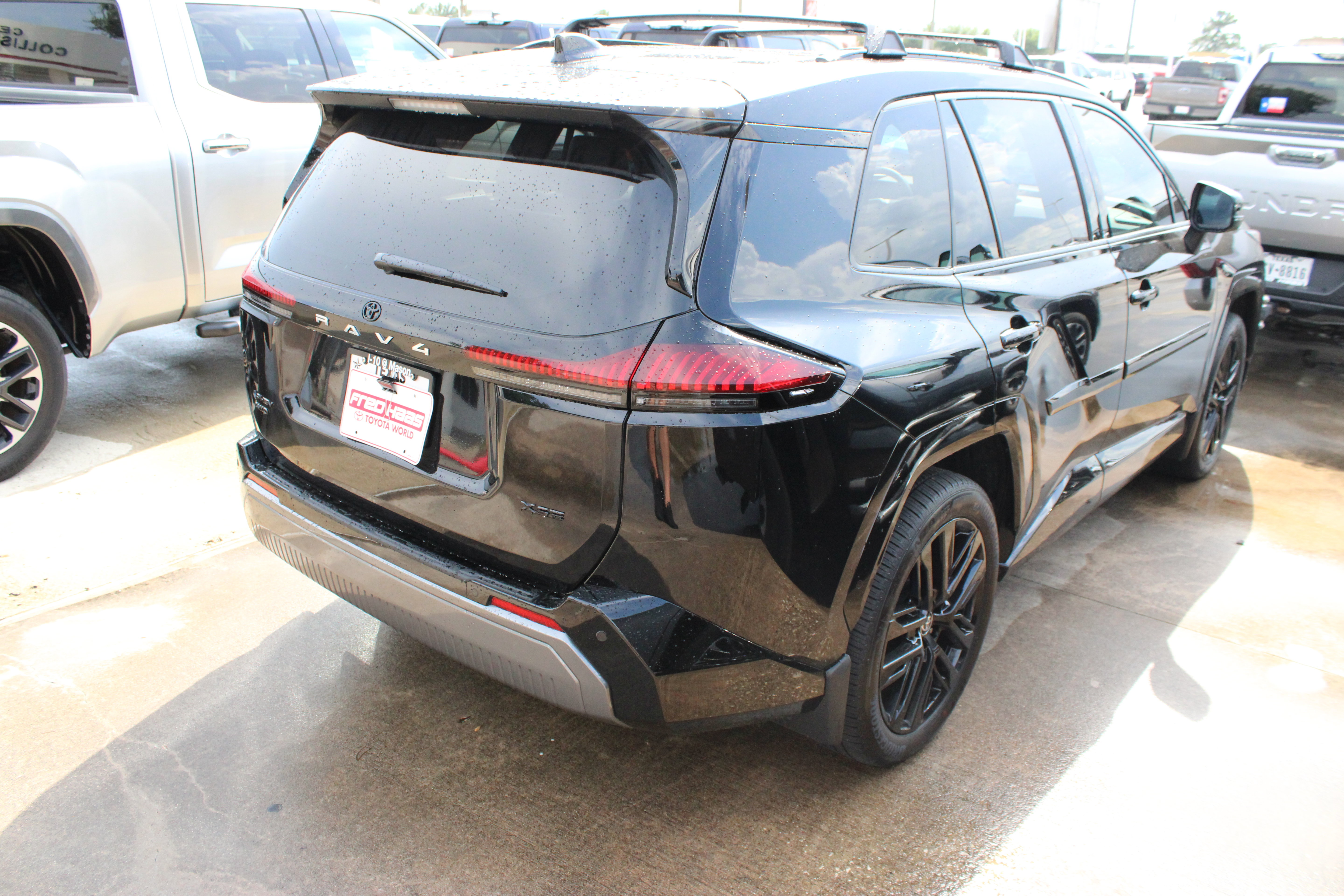 Used 2026 Toyota RAV4 XSE w/ Panoramic Sun Roof Package AWD/4WD image 10