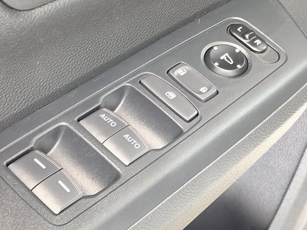 Used 2026 Honda CR-V EX image 11