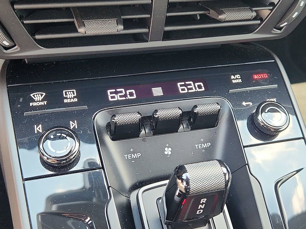 Certified 2025 Porsche 911 Carrera image 13