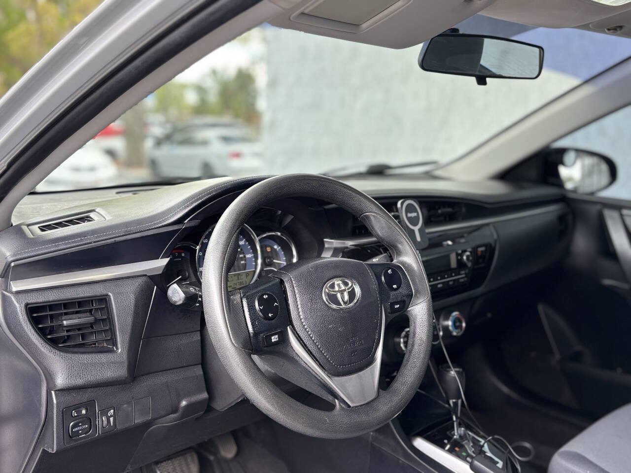Used 2015 Toyota Corolla L image 13