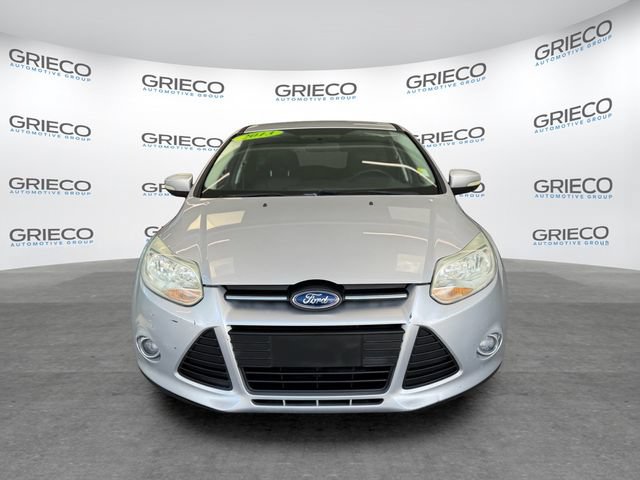 Used 2013 Ford Focus SE FWD image 2