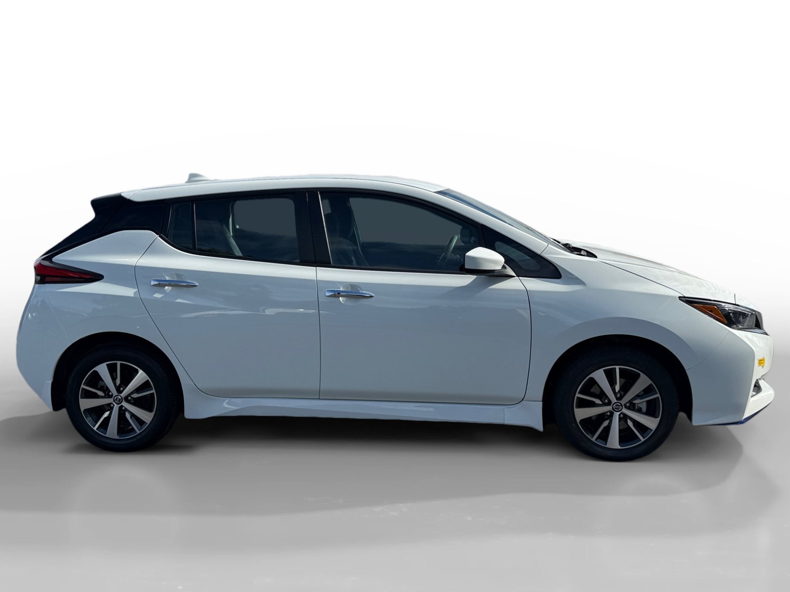 Used 2022 Nissan Leaf S Plus FWD image 6