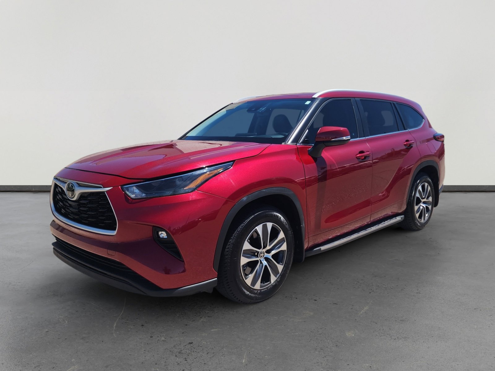 Used 2023 Toyota Highlander XLE