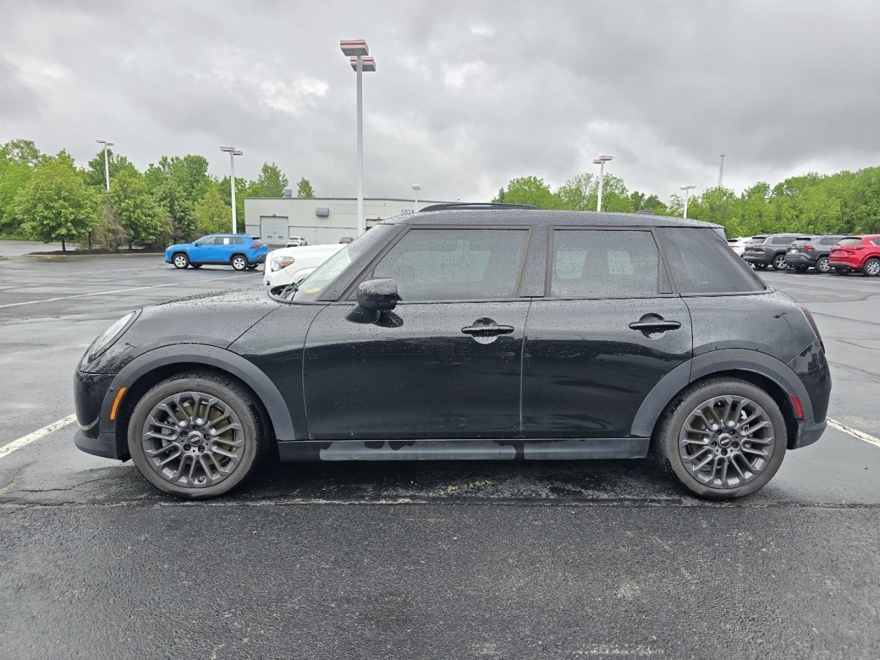 Used 2026 MINI Cooper 4-Door Hardtop FWD image 4