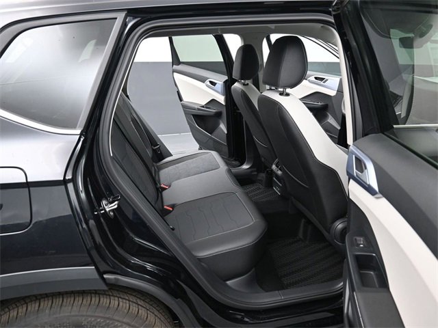 New 2026 Volkswagen Taos SE image 13