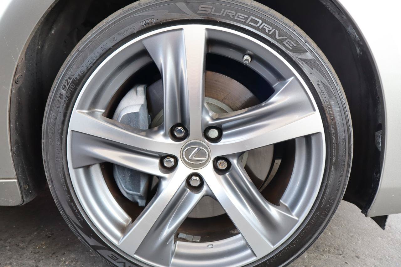 Used 2018 Lexus IS 300 w/ Premium Package RWD image 27
