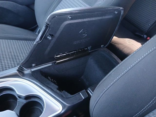 Used 2020 Dodge Challenger SXT image 17