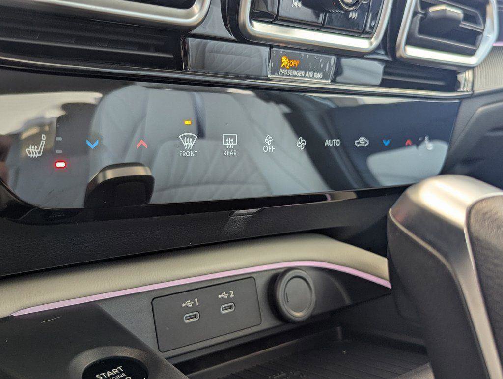 New 2026 Nissan Sentra SL w/ Floor Mat Package FWD image 24