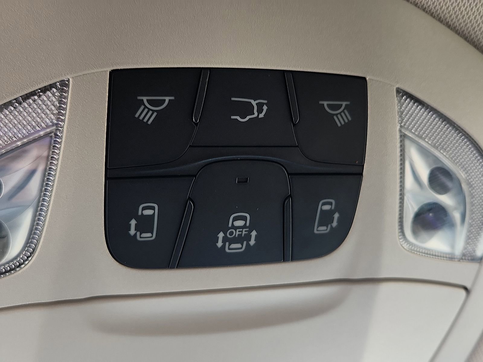 Used 2024 Chrysler Pacifica Select image 22