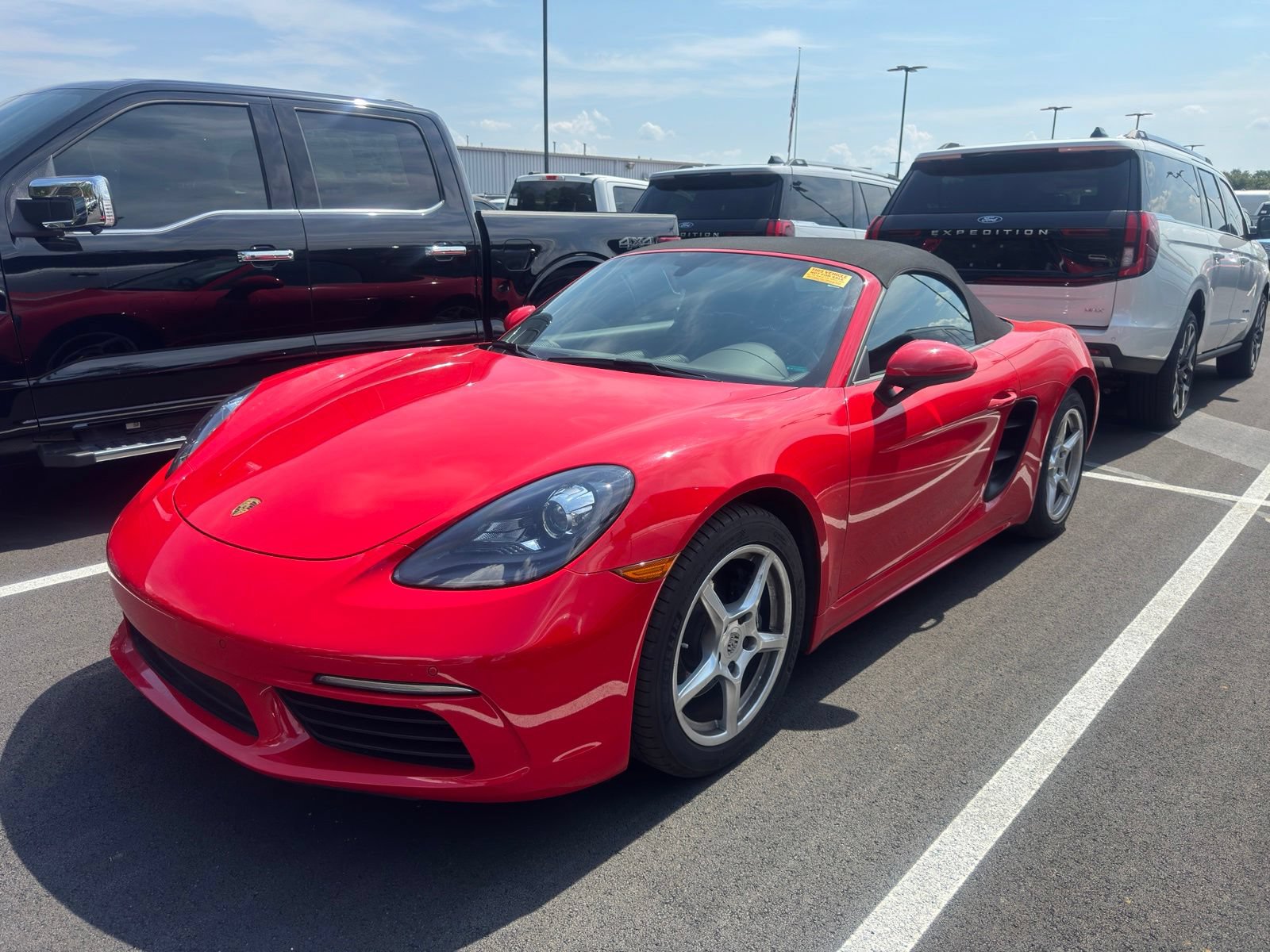Used 2019 Porsche 718 Boxster RWD image 9
