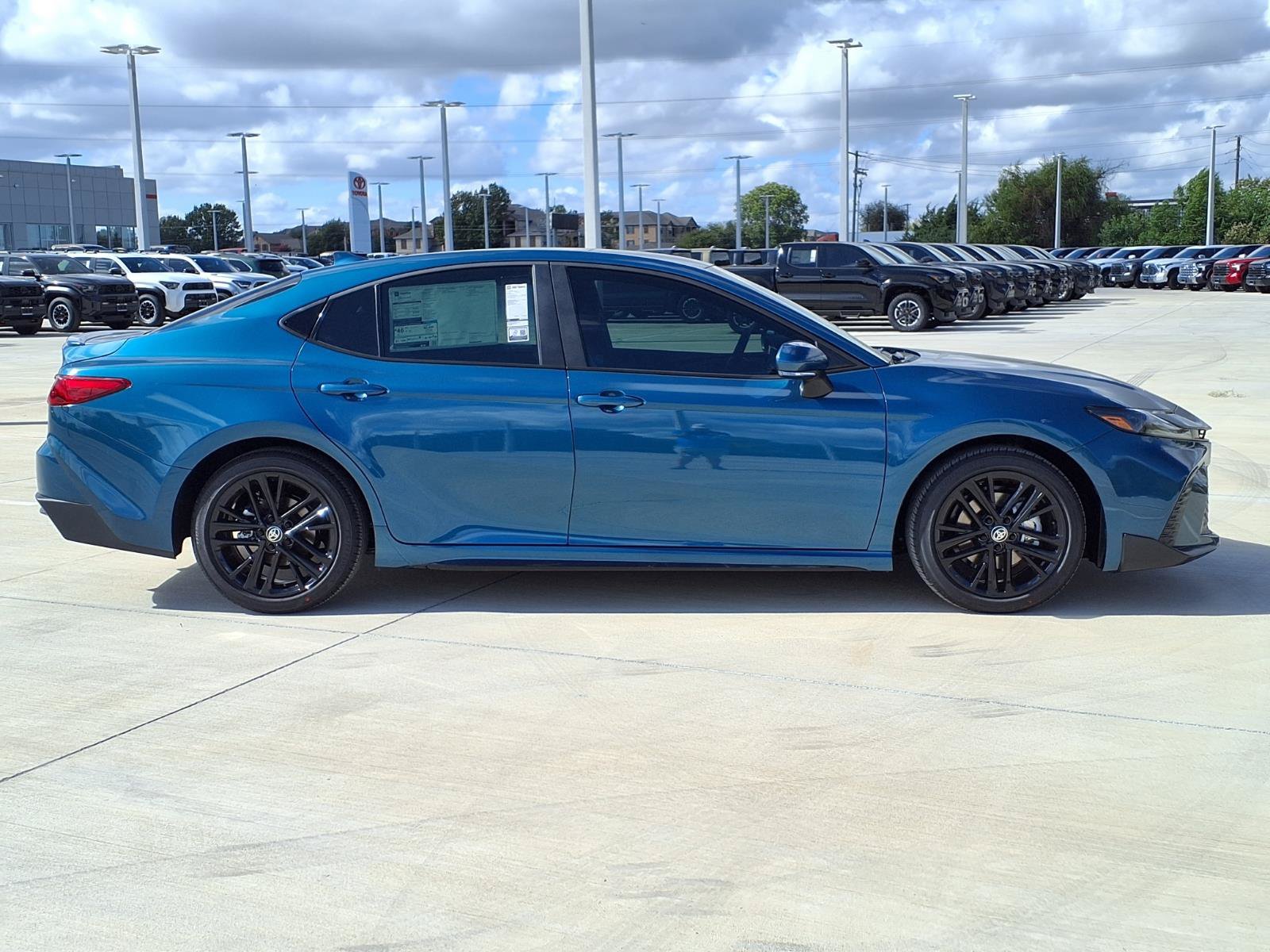 New 2026 Toyota Camry SE w/ Convenience Package FWD image 10