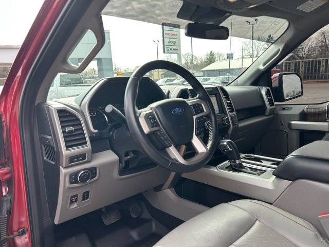 Used 2019 Ford F150 Lariat image 27