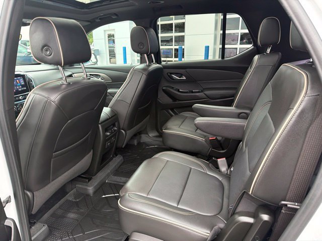Used 2023 Chevrolet Traverse Premier w/ LPO, Floor Liner Package AWD/4WD image 23