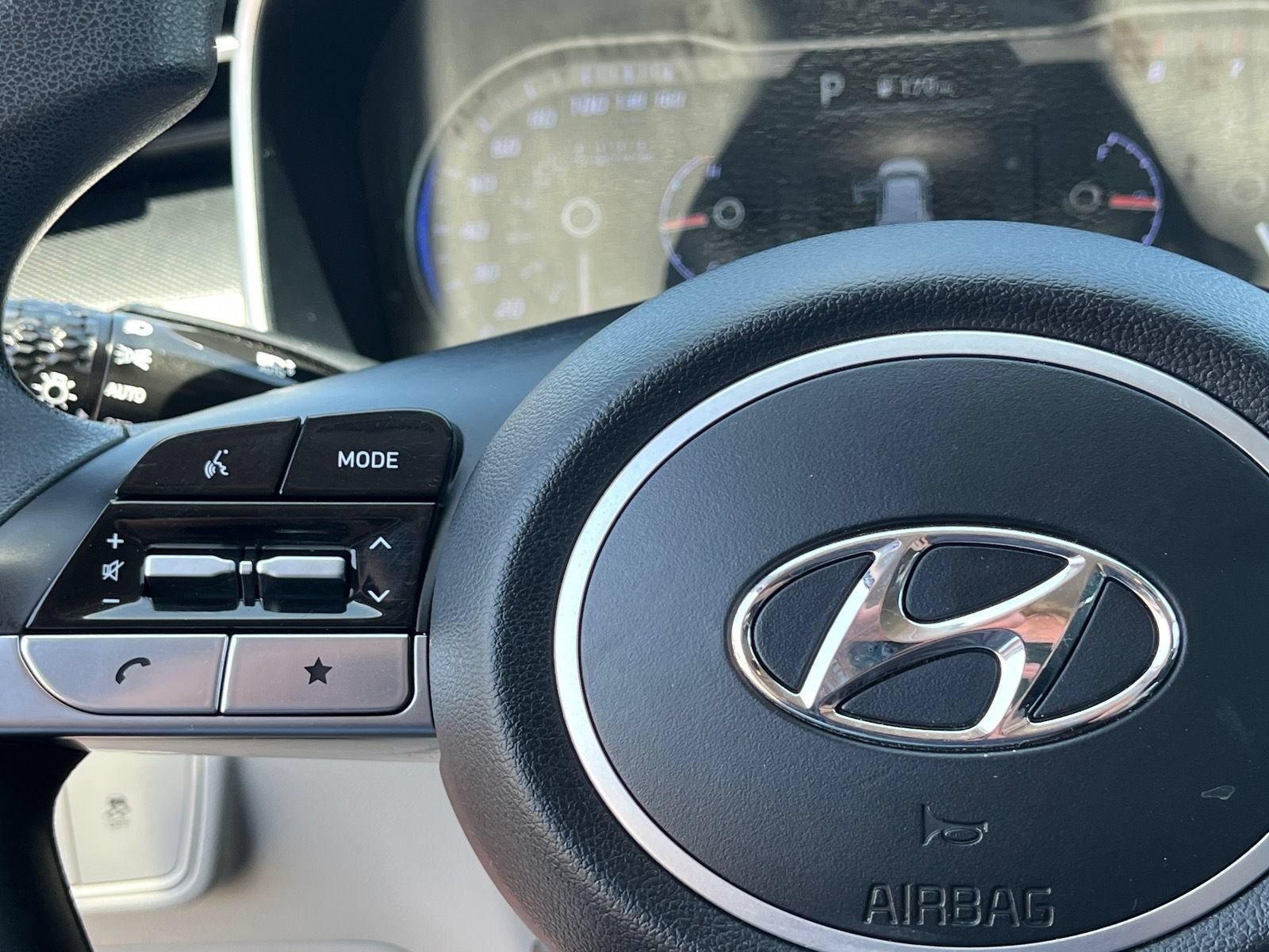 Used 2022 Hyundai Tucson SEL w/ Cargo Package AWD/4WD image 19