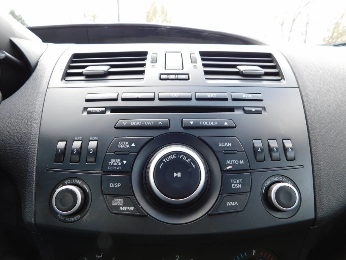 Used 2013 MAZDA MAZDA3 i SV image 10