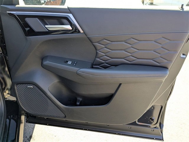 New 2025 Mitsubishi Outlander SEL image 43
