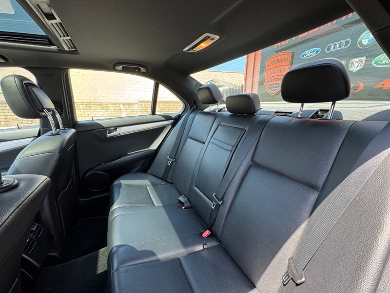 Used 2012 Mercedes-Benz C 250 Sedan image 31