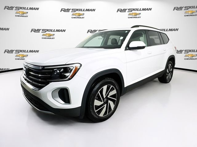 Used 2025 Volkswagen Atlas SE image 3