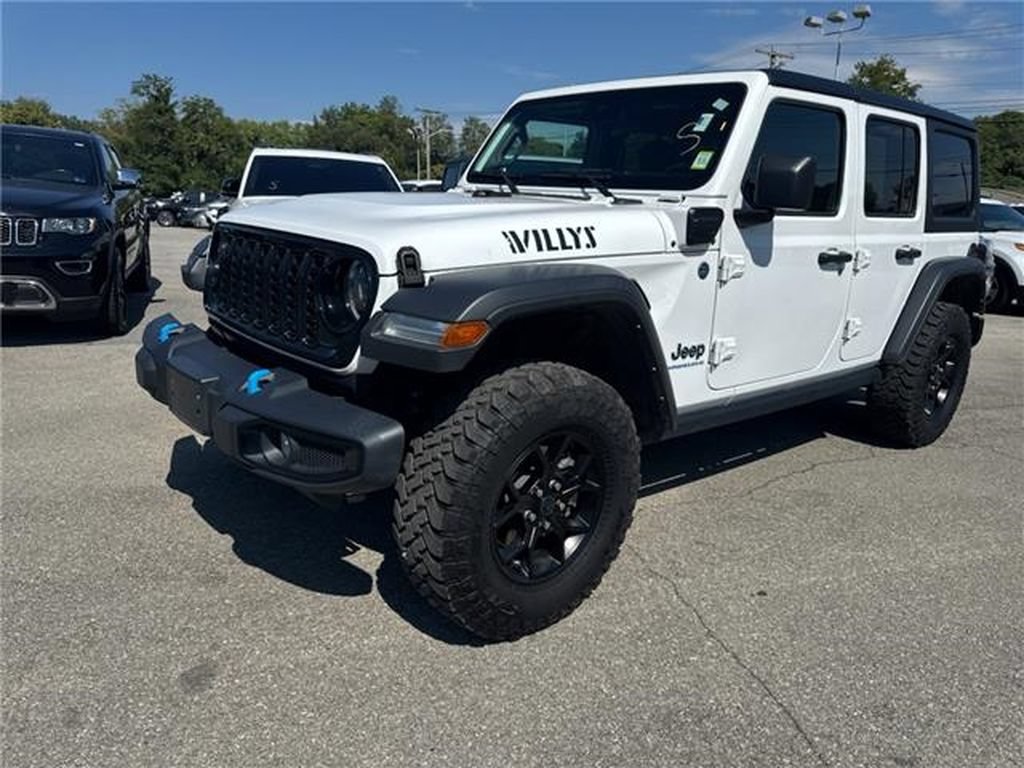 Used 2024 Jeep Wrangler Unlimited AWD/4WD image 1