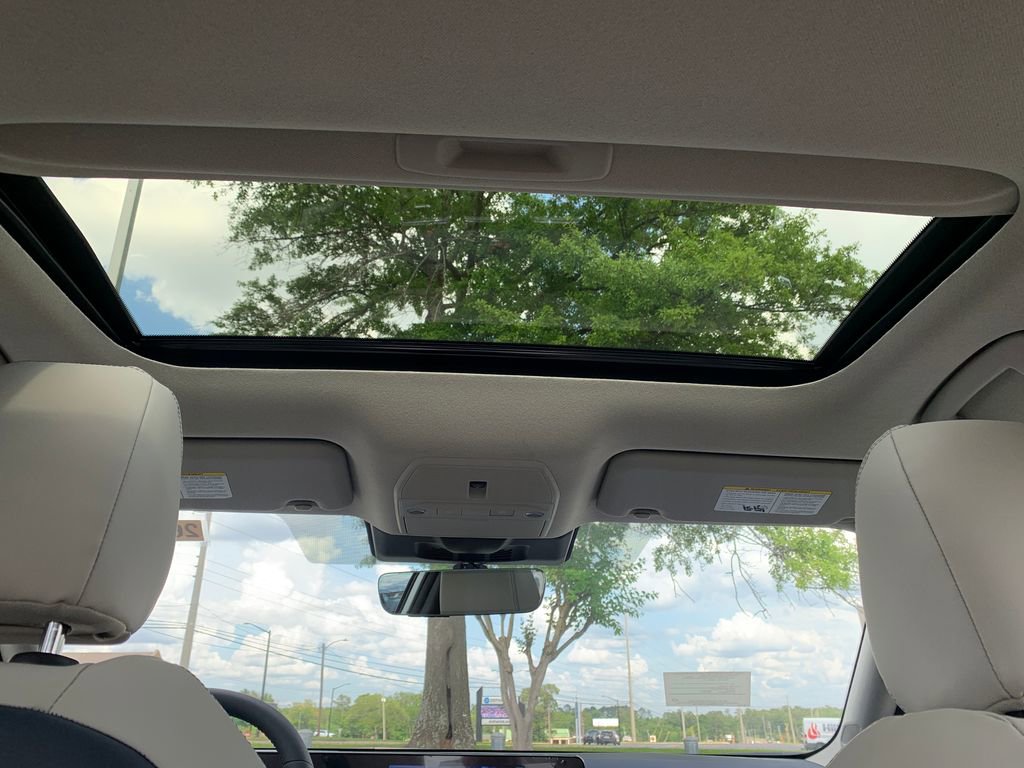 New 2026 Nissan Sentra SL w/ Floor Mat Package FWD image 21